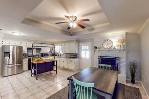 New Cozy Home 10 Min to Magnolia and Baylor