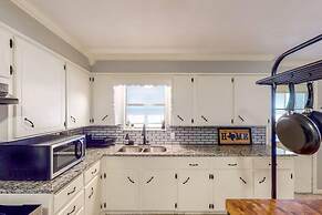 New Cozy Home 10 Min to Magnolia and Baylor