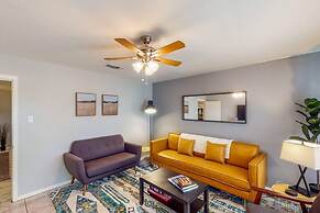 New Cozy Home 10 Min to Magnolia and Baylor