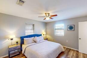 New Cozy Home 10 Min to Magnolia and Baylor