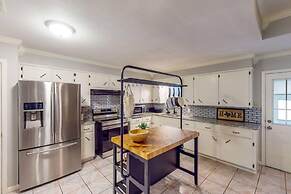 New Cozy Home 10 Min to Magnolia and Baylor