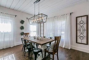 New White On Columbus Family Gathering Place