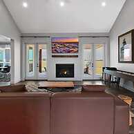 New Luxury Texas Farmhouse