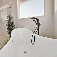 New Luxury Texas Farmhouse