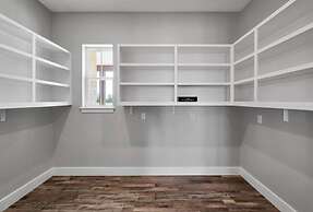 New Luxury Texas Farmhouse