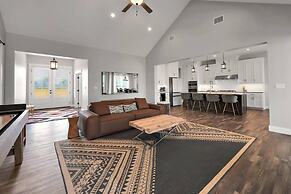 New Luxury Texas Farmhouse