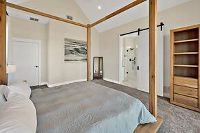 New Luxury Texas Farmhouse