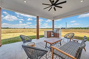 New Luxury Texas Farmhouse