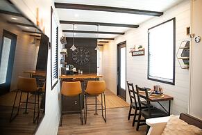 New Moonlight Ridge-shipping Container Home