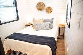 New Moonlight Ridge-shipping Container Home