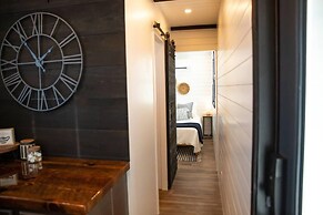 New Moonlight Ridge-shipping Container Home