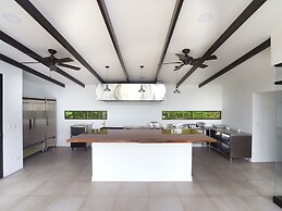 Vajra Jahra Villas & Retreat Center