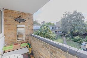 Vibrant 1BD Flat - 8 Mins to Dalston, Hackney!