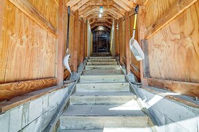 Charming Soda Springs Cabin: Hike, Ski & Golf!