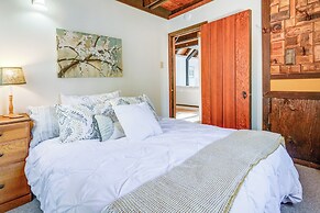 Charming Soda Springs Cabin: Hike, Ski & Golf!