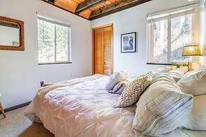 Serene Lakes Cabin w/ Deck: Dog Friendly!