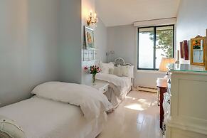 Lakefront Incline Village Condo w/ Private Deck!