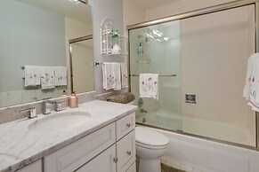 Lakefront Incline Village Condo w/ Private Deck!