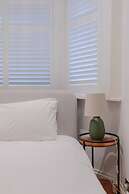 Newly Refurbished 2BD Flat - Wimbledon Village!