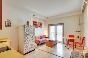 Palm Coast Condo w/ Balcony, 2 Mi to Beach Access!