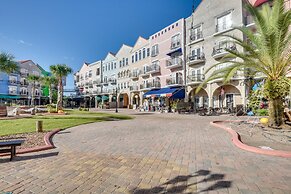 Palm Coast Condo w/ Balcony, 2 Mi to Beach Access!