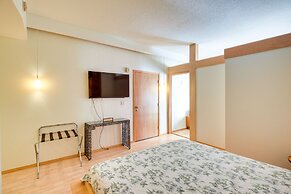 Palm Coast European Village Condo - 2 Mi to Beach!