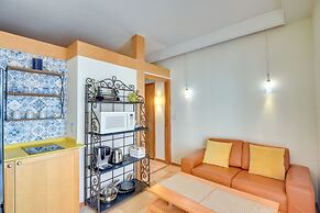 Palm Coast European Village Condo - 2 Mi to Beach!