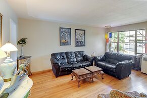 Dog-friendly California Home w/ Patio, Near Hiking