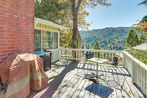 Spacious Crestline Retreat: 1 Mi to Lake Gregory
