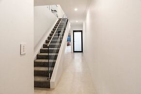 Beautiful 4BR Family Home With Patio and Parking!