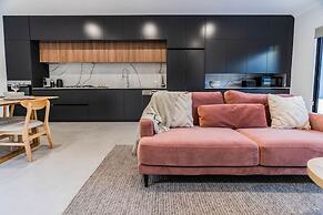 Beautiful 4BR Family Home With Patio and Parking!