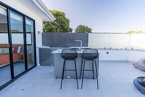 Beautiful 4BR Family Home With Patio and Parking!