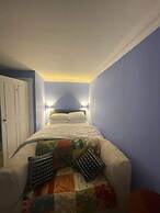 Expansive 4BD Home- 15 min From Buckingham Palace!