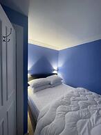 Expansive 4BD Home- 15 min From Buckingham Palace!