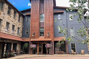 River Club 309 2 Bedroom Condo by Alpine Lodging Telluride
