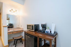 Bear Creek Lodge 303 3 Bedroom Condo by Alpine Lodging Telluride
