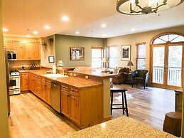 Bear Creek Lodge 301ab 2 Bedroom Condo by Alpine Lodging Telluride