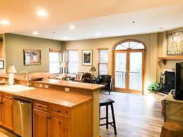 Bear Creek Lodge 301ab 2 Bedroom Condo by Alpine Lodging Telluride
