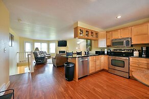 Unit 109 2 Bdrm/ 2 Ba 2 Bedroom Condo