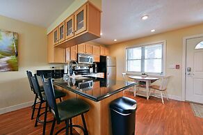 Unit 109 2 Bdrm/ 2 Ba 2 Bedroom Condo