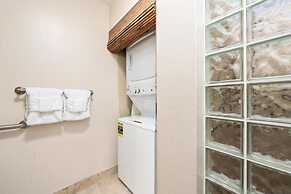 Big Island Keauhou Surf & Racquet 1204 2 Bedroom Condo