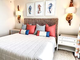 Sea Salt Villa 3 Bedroom Condo by RedAwning