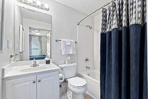 Sea Salt Villa 3 Bedroom Condo by RedAwning