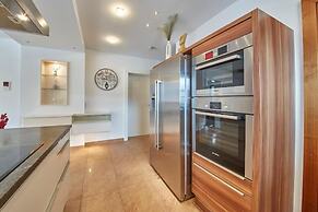 Marys Holiday Penthouse