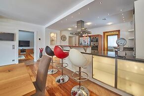 Marys Holiday Penthouse