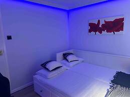 Remarkable 2-bed House in Northolt