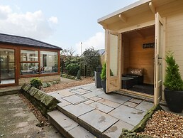 Winding Wheel Cottage