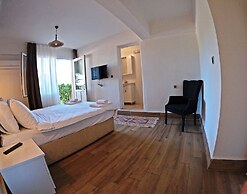 Efes Hidden Garden Resort Otel