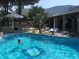 Efes Hidden Garden Resort Otel