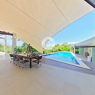 Exuberante Villa Art-Deco